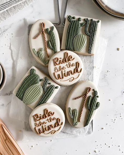 Cowboy Cookies Decorated, Cactus Cookies, Cookie Gram, Mental Health Week, Cookie Decorations, Rodeo Party, Cowboy Cookies, Sugar Cookie Royal Icing, Little Cowboy