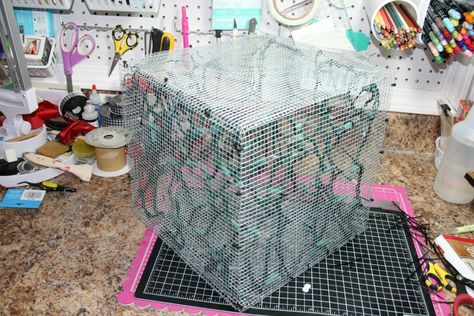 Chicken Wire Christmas Decorations | How to Make a Lighted Christmas Box Decoration Trendy Tree Blog Christmas Box Decoration, Outdoor Christmas Presents, Lighted Christmas Boxes, Christmas Boxes Decoration, Christmas Present Boxes, Outdoor Christmas Diy, Diy Christmas Lights, Christmas House Lights, Present Box