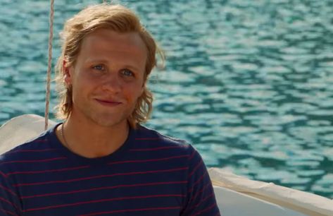 Josh Dylan as Bill in “Mamma Mia! Here We Go Again!” Young Bill Mamma Mia, Josh Dylan Mamma Mia, Bill Mamma Mia, Mamma Mia Here We Go Again, Josh Dylan, Donna Sheridan, Bill Anderson, Jeremy Irvine, Julie Walters