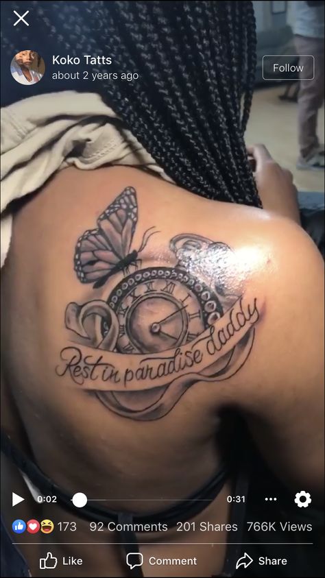 Unique Memorial Tattoos Best Friend, Hand Tattoos Cute, Rip Tattoos For Dad, Cute Shoulder Tattoos, Thumb Tattoos, Tattoos Drawing, Tattoos Cute, Daughter Tattoo, Rose Tattoos For Women