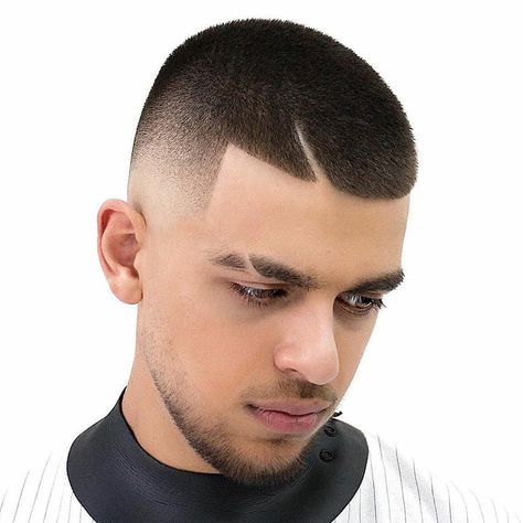 The Best Bald Fade Haircut for Men. Find more Incredible haircuts at barbarianstyle.net! #hair #hairstyles #Haircut+Ideas #beauty #haircuts #Men's+Hairstyles #Men's+Beauty #fade #baldfade #Bald+Fade Semi Bald Haircut, Bald Taper Fade, Beards Tattoos, Man Bun Haircut, Skin Fade Hairstyle, Hairstyles For Teenage Guys, Bald Haircut, Mid Skin Fade, High Skin Fade