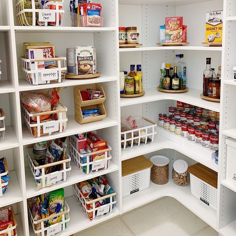 NEAT Method- kitchens, kitchen design, kitchen inspiration, pantry ideas, kitchen storage, kitchen cabinets, modern kitchens, kitchen ideas, kitchen organization, organization, design ideas, best recipes, recipe ideas Storage Kitchen Cabinets, Kitchen Cabinets Modern, Beautiful Pantry, Neat Method, Organization Design, Organized Pantry, White Basket, White Baskets, Pantry Ideas