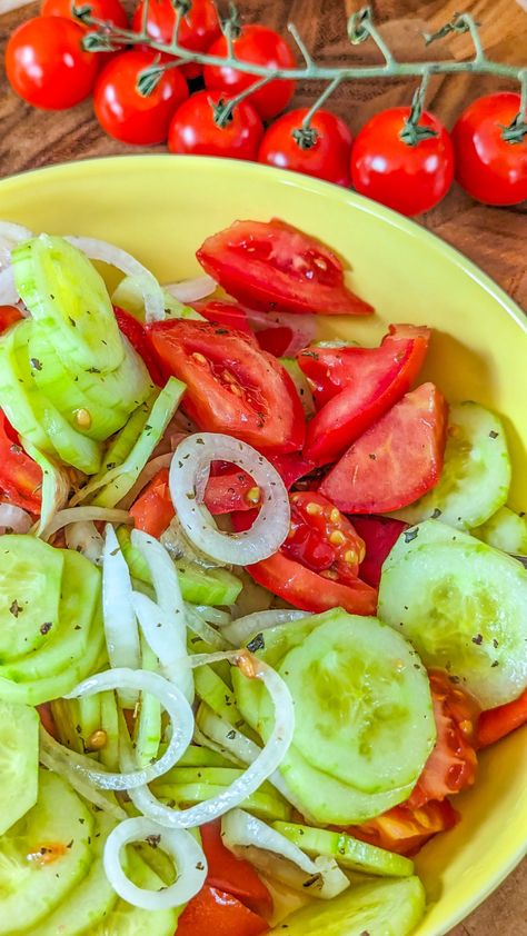 4     4SharesThis super-simple salad recipe is so easy to make and the flavors just go together really well. Add the mixture to pasta recipes with your preferred sauce or pair it up with chicken, steak or whatever you’re grilling.  You can even add it to a soup or serve it as a condiment. Try it on … Marinated Cucumbers Onions And Tomatoes, Cucumbers Onions And Tomatoes, Tuscan Salad, Onions And Tomatoes, Marinated Cucumbers, Fresh Tomato Recipes, Marinated Tomatoes, Gluten Free Salads, Cucumbers And Onions