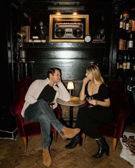 date night and tinis 🍸✨ #nycdatenight #nycbar #nycnegagement #flashphotography Nyc Speakeasy, Linkedin Photo, Sea Bright, Speakeasy Bar, Nyc Marathon, Nyc Bars, Newly Engaged Couple, Photography Engagement, Newly Engaged