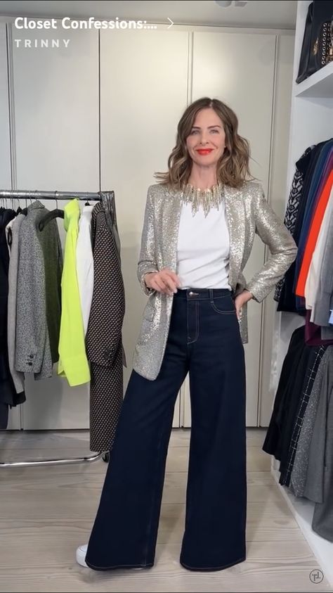 Wide Leg Jeans Outfit Winter 2023, Trinny Woodall Outfit, Trinny Woodall 2022, Trinny Woodall Style 2023, Trinny Outfits, Trinny Woodall Style, Denim Party Outfit, Daytime Glam, Wide Leg Outfit