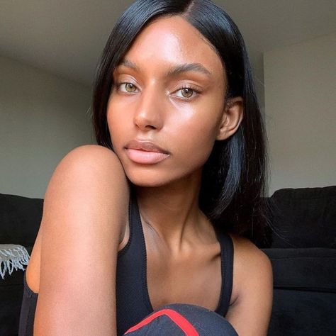 Sydney Harper, Sydney J Harper, Amber Eyes Color, Minimal Makeup Look, Brown Girls Makeup, Pretty Brown Eyes, Vanity Planet, Beautiful Eyes Color, Girl With Green Eyes