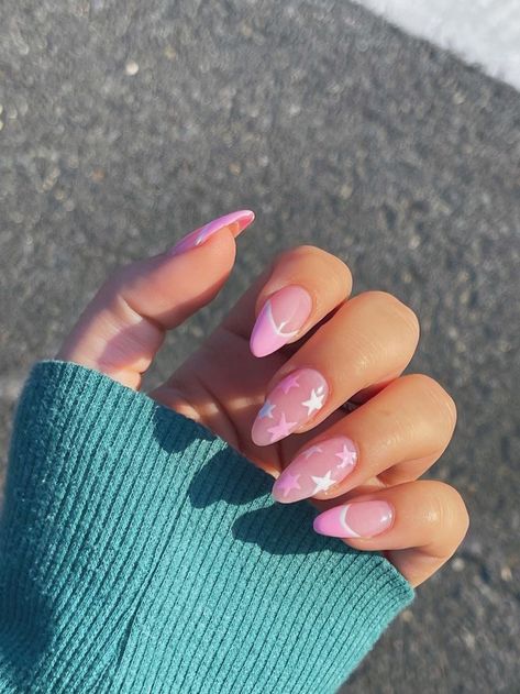 Pink Nail With Stars, Star Nails Acrylic Pink, Light Pink Star Nails, Star Pink Nails, Pastel Star Nails, Pink Nails With Stars, French Tip Star Nails, Sparkly Nails Acrylic, Pink Star Nails