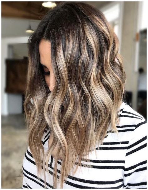 Best Hair Highlights Ideas Shoulder Length Wavy Hairstyles, Grey Balayage, Light Brown Balayage, Shoulder Length Hairstyles, Blonde Balayage Highlights, Wavy Hairstyles Medium, Wavy Hairstyles, Brown Balayage, Hair Color Techniques