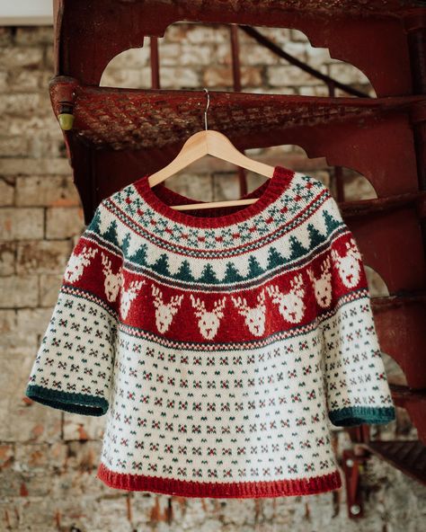 🧶 Relay celebration - 25% off all patterns! 🧶 It’s the final day of the pattern relay - and I’m going all festive by shouting about Rockin’ Reindeer Richard, my most Christmassy of Christmas jumpers. But Richard isn’t the only pattern on sale. To celebrate the end of the relay, and the end of the summer holidays, the code patternrelay24 will get you 25% off ALL my patterns til the end of Saturday 7 September. So whether you missed your chance first time round, or fancy a pattern that has... Christmas Sweater Pattern, Knitted Christmas Jumpers, Jumper Knitting Pattern, Cute Reindeer, Jumper Patterns, Christmas Jumper, Dk Weight Yarn, Crochet Stitches Patterns, Favorite Sweater