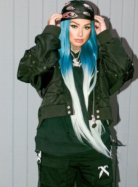 Snow Tha Product Outfits, Snow Tha Product, Queen Costume, Devil Wears Prada, Female Rappers, American Rappers, Streetwear Fashion Women, Woman Crush, Concert Outfit