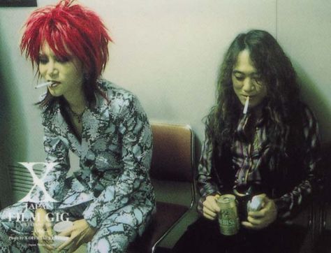 X JAPAN Photo Gallery 1 | Oh My Yoshiki!! Hide X Japan, Hideto Matsumoto, Oshare Kei, Punk 90s, Pink Monster, X Japan, Kei Visual, Japan Life, Japanese Rock