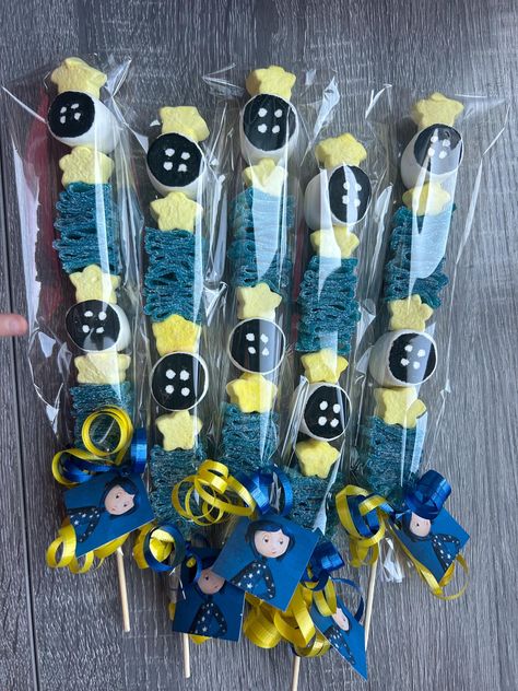 12 COUNT Coraline Custom Candy Kabob - Etsy Coraline Treats Ideas, Coraline Themed Sweet 16, Coraline Themed Drinks, Coraline Party Favors, Coraline Party Food, Coraline Themed Snacks, Coraline Treats, Coraline Birthday Ideas, Coraline Dinner Party