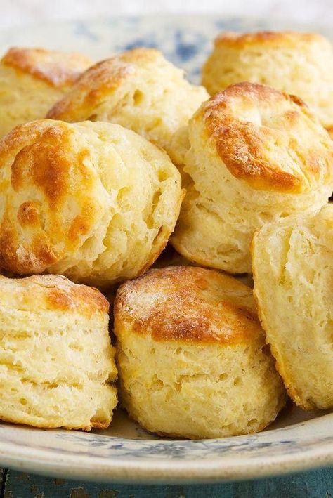 Baking Powder Biscuits Recipe, بيتي فور, Baking Powder Biscuits, King Food, Biscuits Recipe, King Arthur Flour, Homemade Biscuits, Buttermilk Biscuits, Pastry Blender