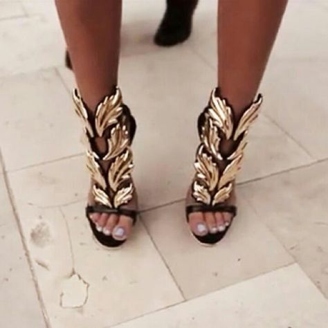 Zanotti Heels, Fluffy Boots, Cruel Summer, Giuseppe Zanotti Heels, Cute Shoes Heels, Summer Heels, Girly Accessories, Fashion Heels, Shoe Closet