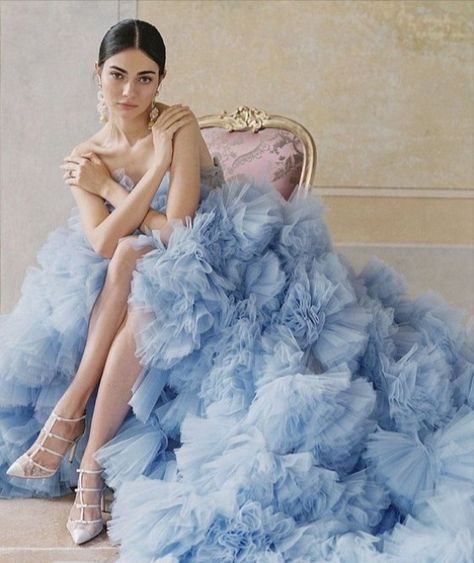 Blue Dress Photoshoot, Tulle Dress Photoshoot, 50th Birthday Photoshoot, Vivi Fashion, Tulle Fashion, Styled Shoot Inspiration, Moodboard Design, Boho Inspo, Dress Photoshoot