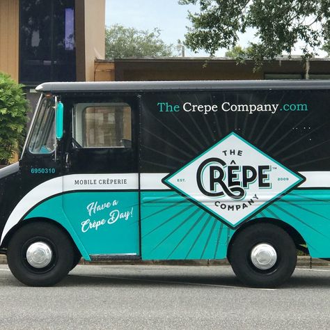 Crepe Food Truck Ideas, Blue Food Truck, Crepe Truck, Crepe Food Truck, Orlando Food, French Blue Wedding, Euphoria Party, Truck Logo, Truck Business