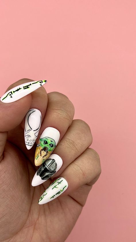 Mandalorian Nail Art, Mandalorian Nails, Star Wars Nails Designs, Baby Yoda Nails, Star Wars Nail Art, Geeky Nails, Star Wars Nails, Long Acrylic Nail Designs, Stylish Nails Designs