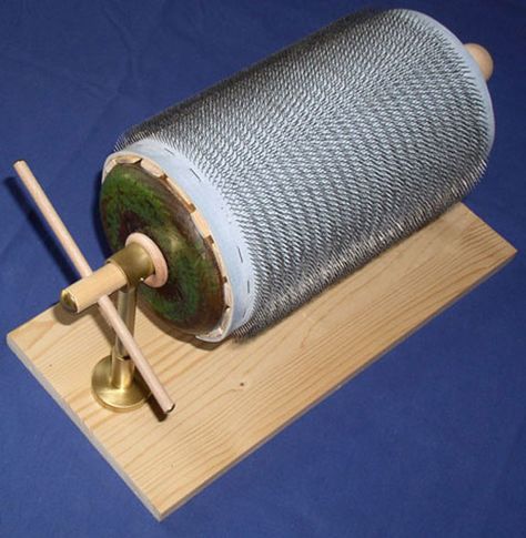 Homemade Drum, Diy Drum, Drum Carder, Diy Drums, Diy Wool, Fabric Stores, Spinning Wool, Spinning Yarn, Bra Strap