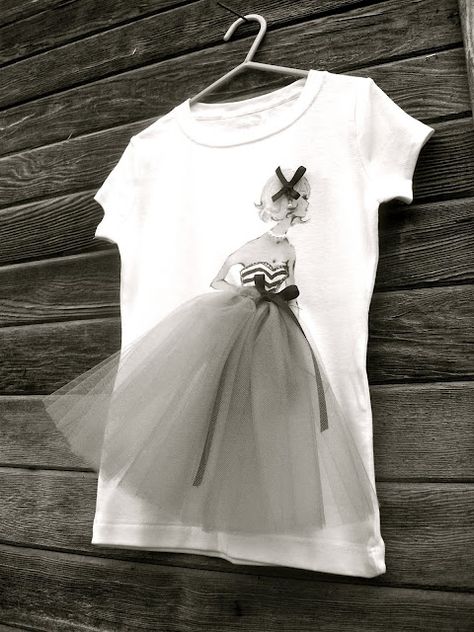 DIY Vintage Barbie Tee Pola Top, Trash To Couture, Barbie Images, Barbie Diy, Kids Fun, Diy Shirt, T Shirt Diy, Tutu Skirt, Vintage Barbie