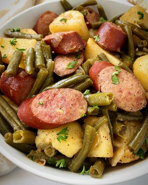 Sausage And Green Beans, Foil Meals, Bbq Foods, Potatoes Green Beans, Oven Meals, Green Beans Side Dish, Potatoes And Green Beans, Smoked Sausage Recipes, Fish Fingers