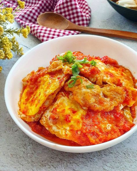 Telur Ceplok, Food Pic, Food Recepie, Indonesian Food, Cook At Home, Thai Red Curry, Comfort Food, Side Dishes, Seafood