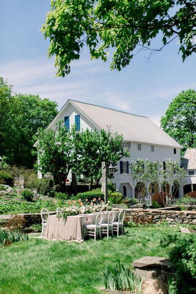 New England Coast Wedding, New England Spring Wedding, New England Garden Wedding, New England Micro Wedding, New England Weddings, New England Backyard Wedding, New England Summer Wedding, New England Wedding Aesthetic, Vermont Spring