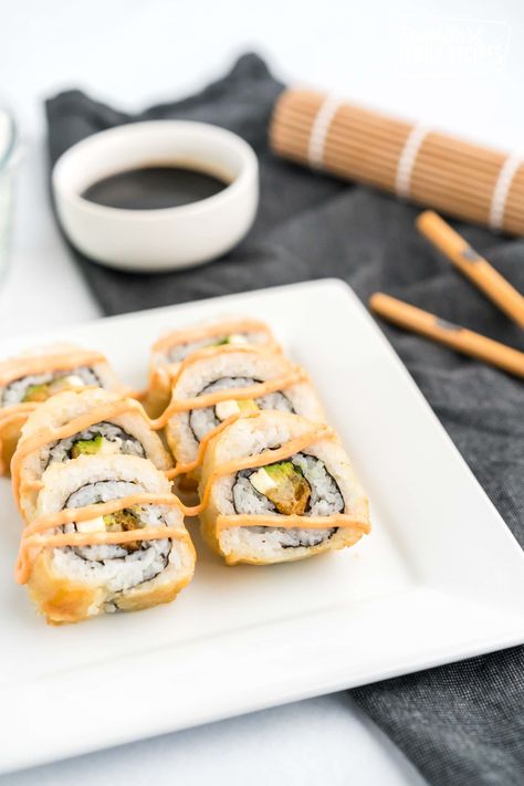 Best Sushi Rolls, Shrimp Tempura Roll, Sushi Rice Recipes, Tempura Roll, Sushi Recipes Homemade, Sushi Roll Recipes, Salads Recipes, Shrimp Tempura, Homemade Sushi