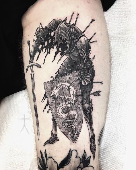 CHRISTOPHER JADE Dark Souls Tattoo, Best Tattoo Ever, Medieval Tattoo, Knight Tattoo, Soul Tattoo, 4 Tattoo, Fire Tattoo, Creepy Tattoos, Gothic Tattoo