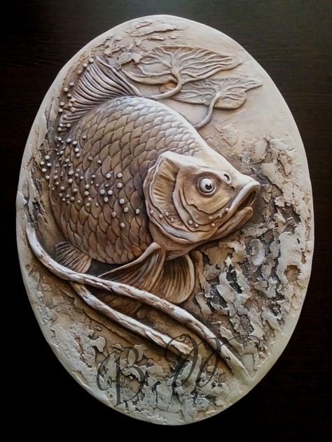 3d Relief Art, Carved Wall Art, Mural Art Design, Drawn Fish, Classic Sculpture, Geometric Sculpture, Fish Sculpture, Relief Sculpture, Wood Carving Art