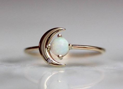 Moon Of My Life, Unique Engagement Rings Rose Gold, Opal And Diamond Ring, Vintage Engagement Rings Art Deco, Gold Diamond Wedding Rings, Opal Diamond Ring, Life Ring, Hammered Silver Ring, Emerald Ring Gold