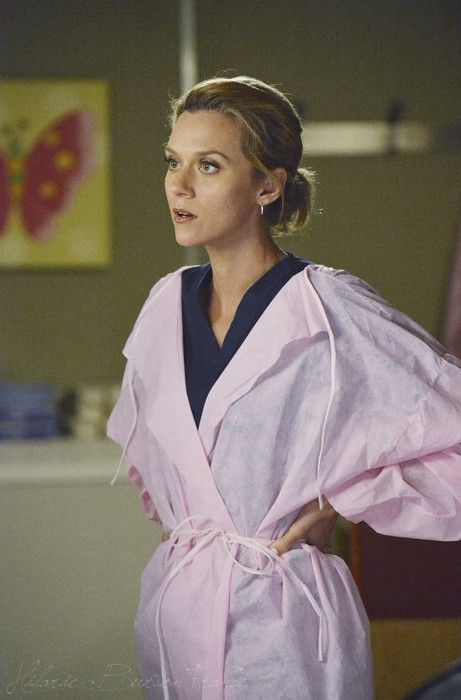 Hilarie Burton in Grey's Anatomy Lauren Boswell, Hillary Burton, Zodiac Love Matches, Grey's Anatomy Doctors, Hilarie Burton, Peyton Sawyer, Taurus Love, Taurus And Gemini, Girl Crushes