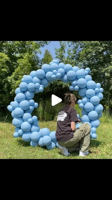 Round Stand Balloon Decor, Round Balloon Arch, Balloon Hoop, Round Balloons, The Stand, Balloon Arch, True Blue, Party Balloons, Balloon Decorations