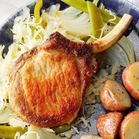 Pork Chops with Sauerkraut Slow Cooker 3 Ingredients, Crockpot Recipes Pork, Pork Chops Crockpot, Crockpot Pork Recipes, Pork Chops And Sauerkraut, Sour Kraut, Slow Cooker Recipes Pork, Pork Chop Recipes Crockpot, Pork Meals