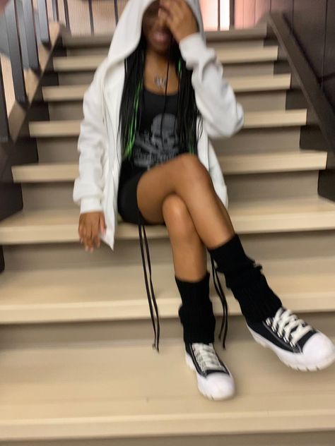 Legwarmers With Sneakers, Leg Warmers With Converse, Black Legwarmers Outfit, Legwarmers Aesthetic, Black Platform Converse, Converse Platforms, Leg Warmers Outfit, Black Leg Warmers, Blurry Aesthetic