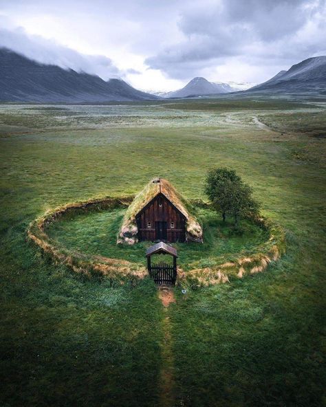 Grafarkirkja. The oldest turf church in Iceland.  From the time of settlement until the early to mid 1900s, everyone in Iceland lived in turf houses. Turf insulates well, and was built up around wooden or stone frames. This turf church was originally built in the late 1600s, and it looks truly magical. Photo: @sarah.bethea Iceland House, Mysterious Places On Earth, Turf House, Nordic Architecture, West Iceland, Iceland Nature, Mysterious Places, Innsbruck, Old Church