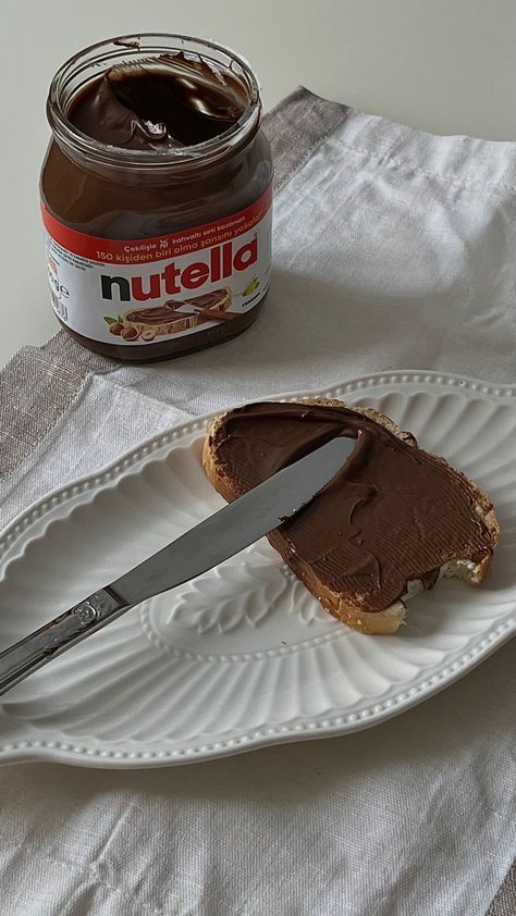 #nutella Nutella Snap, Nutella Tumblr, Aesthetic Nutella, Nutella Aesthetic, Nutella Toast, Culture Fair, Nutella Peanut Butter, Nutella Sandwich, Peanut Butter Nutella