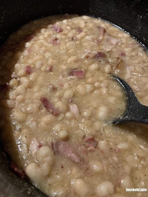 Recipe With Ham, Ineskohl Kitchen, White Beans Recipe, Beans And Ham, White Bean Recipes, White Bean Soup Recipes, Bean Soup Recipes, White Bean Soup, Beans Recipe