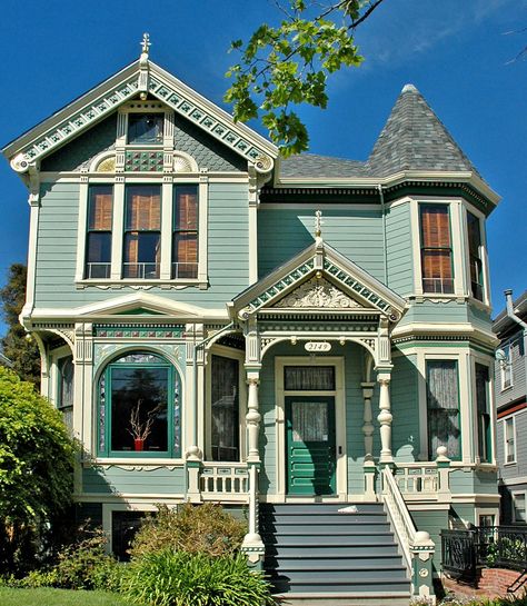 Alameda Old Houses 24 | Old Houses of Alameda CA 4/09 | Flickr Old House Design, Victorian Style House, Victorian Style Homes, Victorian Mansions, Casas Coloniales, Victorian Architecture, Victorian House, Mansions Homes, Exterior Paint Colors