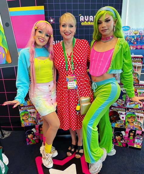 With my favorite people at Sweet Suite! • @wowwee @thetoyinsider @my_avastars #sweesuite22 #sweetsuite #toys #dolls #myavastars… | Instagram My Avastars Fashion Doll, Collector Dolls, Chinese Style, Fashion Dolls, Youtubers, Photo And Video, Instagram Photo, Instagram