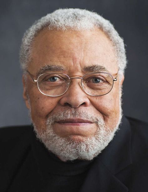 HAPPY 91st BIRTHDAY to JAMES EARL JONES!! 1/17/22 Born James Earl Jones, American actor whose career spans more than seven decades. He has been described as "one of America's most distinguished and versatile" actors for his performances in film, theater, and television, and "one of the greatest actors in American history". James Earl Jones, Star Wars Villains, David Niven, Actor James, Orson Welles, Black Actors, The Great White, Stanley Kubrick, Living Legends