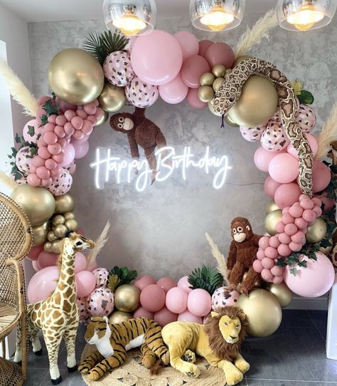 Leopard Baby Shower Ideas, Balloon Centrepiece, Safari Theme Birthday Party, Birthday Theme Decoration, Baby Shower Party Themes, Wild Birthday Party, Animal Baby Shower Theme, Jungle Birthday Party