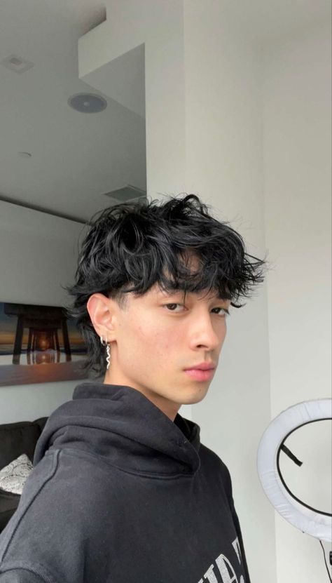 Asian Messy Fringe Men, Low Taper Mullet Middle Part, Long Fringe Hairstyles Men, Fringe Mullet, Tapered Mullet Men, Boyfriend Haircut, Perm Hair Men, Bleached Hair Men, Sebastian Moy