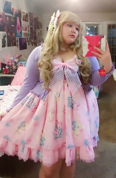 Plus Size Pastel Goth, Kawaii Plus Size, Plus Size Kawaii Fashion, Pastel Alt, Plus Size Kawaii, Fairy Kei Fashion, Outfit Selfie, Fashion Kawaii, Anime School