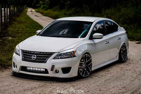 Nissan Sentra Modified, 2012 Nissan Sentra, Cool Car Accessories, Car Goals, Nissan Versa, Car Mods, Nissan Sentra, Custom Cars, Cool Cars