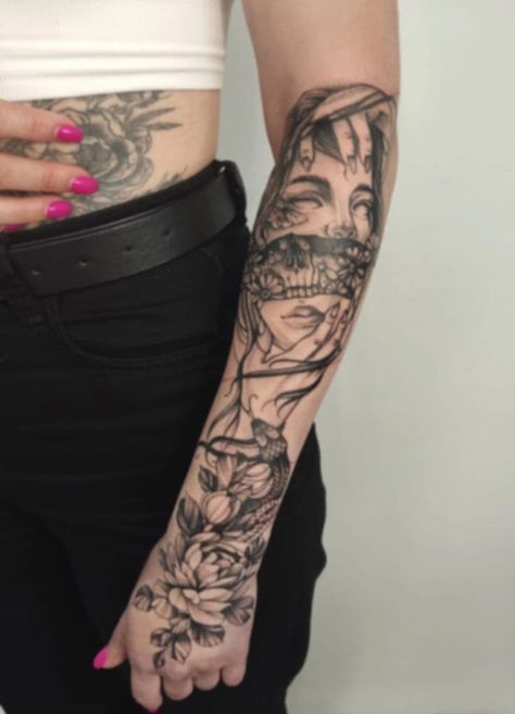 Whole Arm Tattoos For Women, Cool Nature Tattoos, Full Neck Tattoos, Nature Tattoo Ideas, Cool Nature, Nature Tattoo, Bicep Tattoo, Tattoo Black, Arm Tattoos For Women