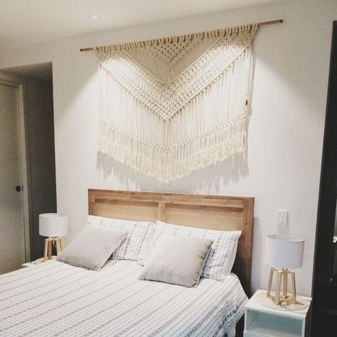 Beautiful! Headboard Macrame, Art Macramé, Macrame Wall Hanger, Macrame Headboard, Woven Decor, Macrame Tapestry, Macrame Wall Hanging Patterns, Diy Headboard, Large Macrame Wall Hanging