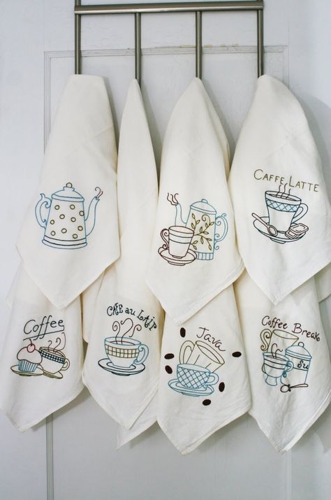 Tea Towels Embroidery, Projek Menjahit, Towel Embroidery, Pola Sulam, Embroidery Patterns Vintage, Learn Embroidery, 자수 디자인, Sleeping Bags, Vintage Embroidery