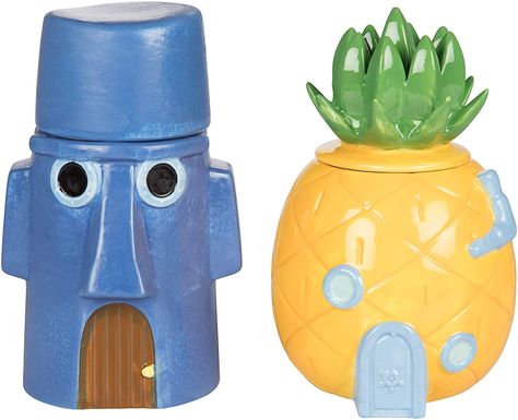 Spongebob Bathroom, Spongebob Collection, Interest Board, Spongebob Stuff, High School Ceramics, Pineapple Under The Sea, Pottery Pots, Clay Set, Glass Storage Containers