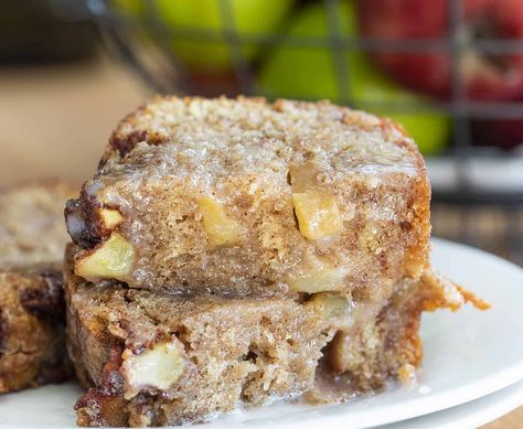 This Apple Fritter Bread is inspired by my Apple Fritters. I wanted the same amazing flavors but to be able to bake it instead of frying. The entire family agrees it’s a winning quick bread! Apple Fritter Bread This bread has all the goodness of Apple Fritters but is a “quick bread” which means you ... Apple Baking, Bread Quick, Coquille St Jacques, Apple Fritter Bread, Apple Basket, Apple Fritter, Apple Dump Cakes, I Am Baker, Apple Bread