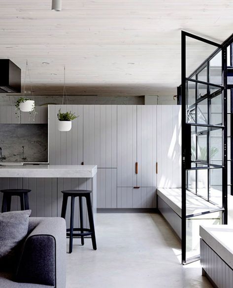 architects EAT renovates brick warehouse to spacious loft in australia Minimalism Living, Minimal Interior Design, Kitchen Trends, Minimalism Interior, Furniture Inspiration, Rustic Design, Interior Design Inspiration, Dream Kitchen, Design Modern